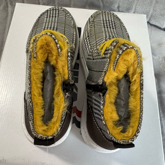 Romika Helsinki 02 Black Yellow Faux Fur Boot Sneaker EU 36 US 5 to 5.5 - Picture 6 of 13